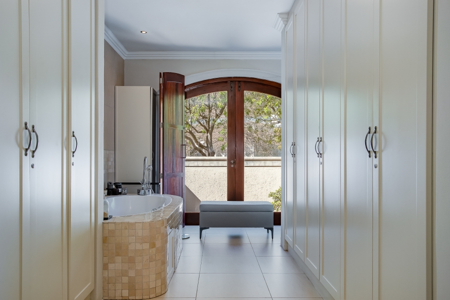 4 Bedroom Property for Sale in Franschhoek Western Cape